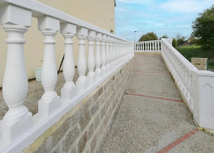 Baie Du Mont Michel Nyaraló