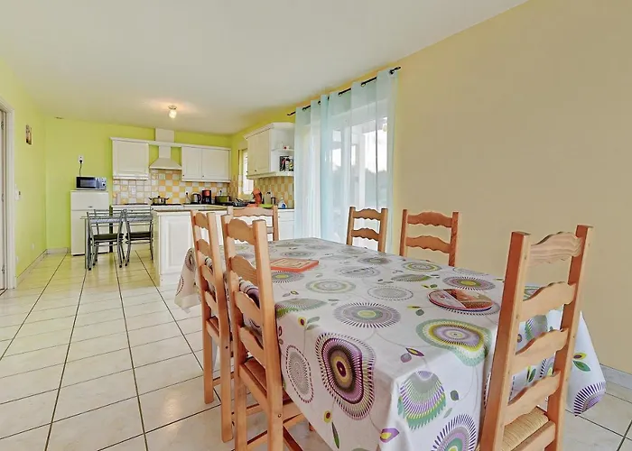 Baie Du Mont Michel Nyaraló *